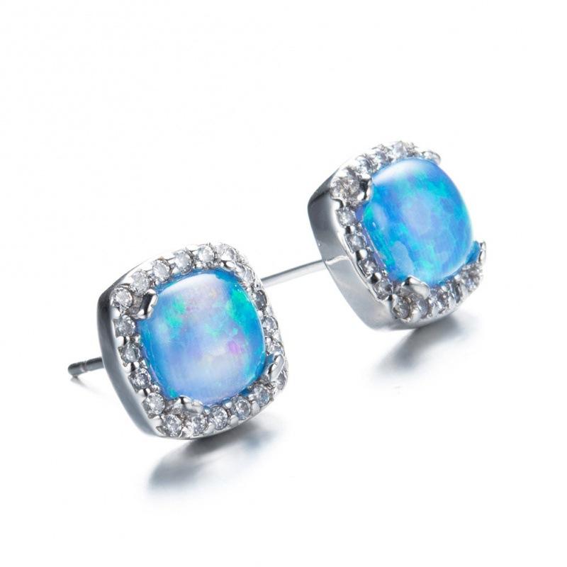 Wish Fashion Commuter Four-claw Edge Inlaid White Diamond Blue and White Opal Earrings Natural and Simple
Wish Fashion Commuter Four-claw Edge Inlaid White Diamond Blue and White Opal Earrings Natural and Simple
