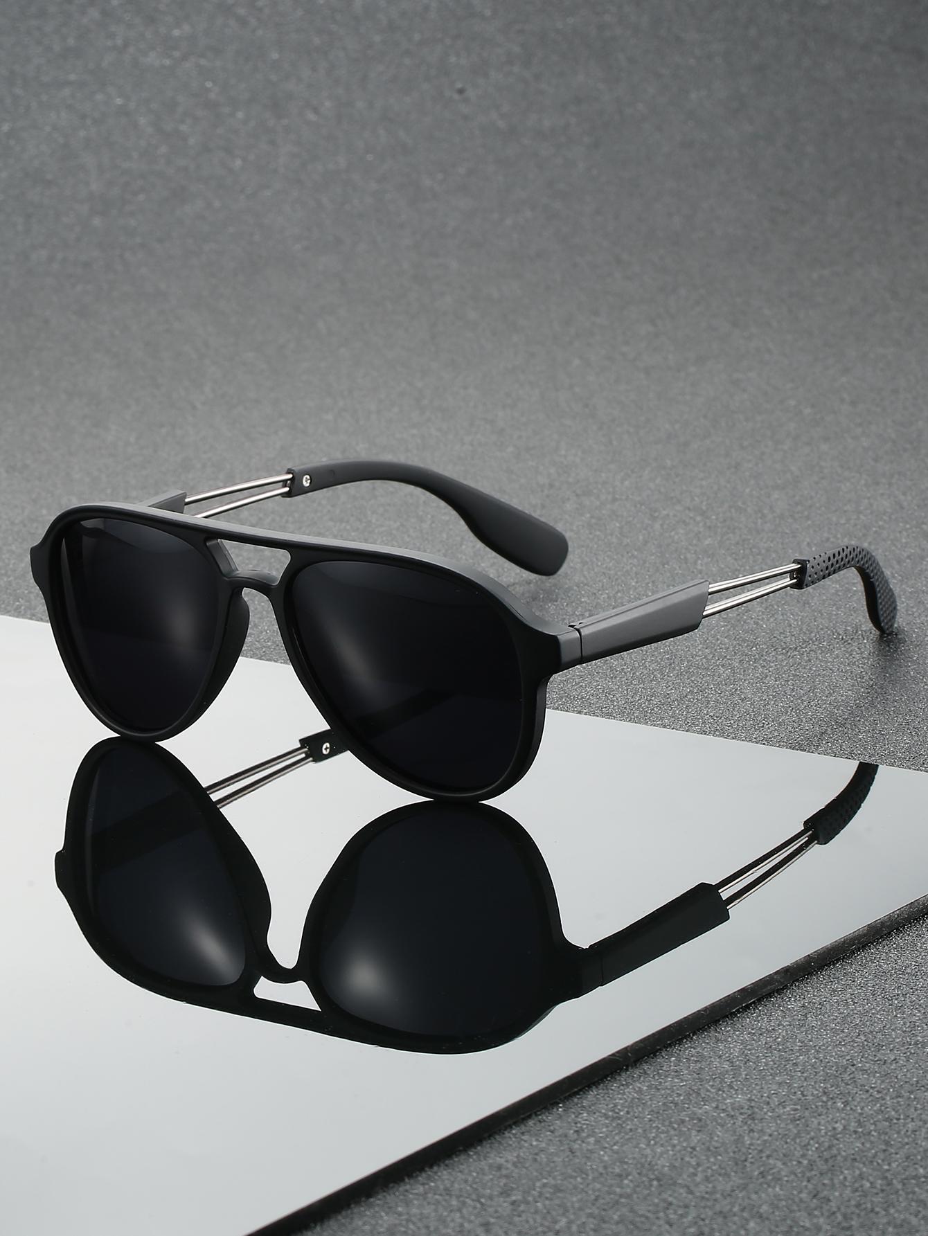 1Pc Retro Double-Beam Large-Frame Sunglasses for Men, Fashionable Black Single-Piece Sunglasses, Suitable for Outdoor Use
1Pc Retro Double-Beam Large-Frame Sunglasses for Men, Fashionable Black Single-Piece Sunglasses, Suitable for Outdoor Use