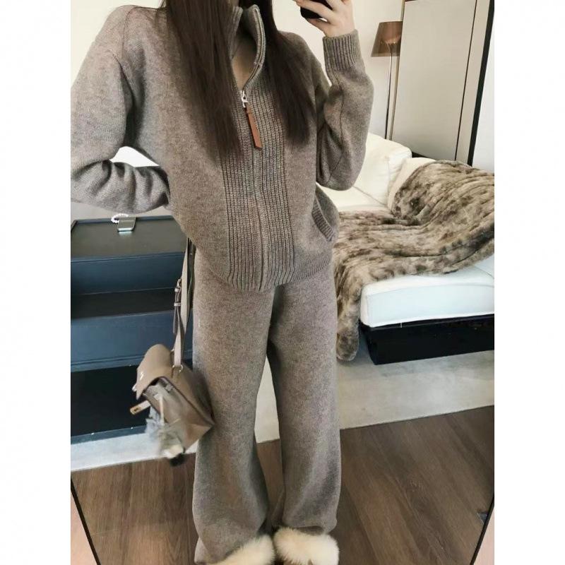 7766 Cozy Zipper Cardigan & Long Pants Set - Autumn/Winter Casual Two-Piece. M хаки
7766 Cozy Zipper Cardigan & Long Pants Set - Autumn/Winter Casual Two-Piece. M хаки
