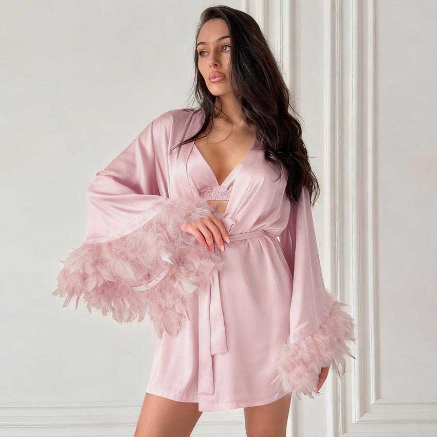 2026 New Texture Splicing Feather Soft Sleepwear Three Piece Set for European and American Women s Home Furnishings L
2026 New Texture Splicing Feather Soft Sleepwear Three Piece Set for European and American Women s Home Furnishings L