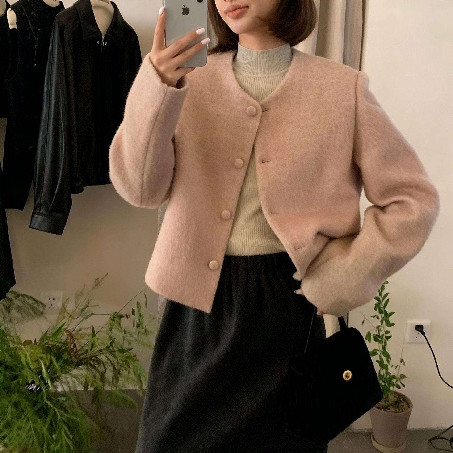 Autumn/Winter Women s Wool Coat - Light Luxury, Slightly Mature, Short Round Neck S: 90-100 lbs світло-рожевий колір
Autumn/Winter Women s Wool Coat - Light Luxury, Slightly Mature, Short Round Neck S: 90-100 lbs світло-рожевий колір