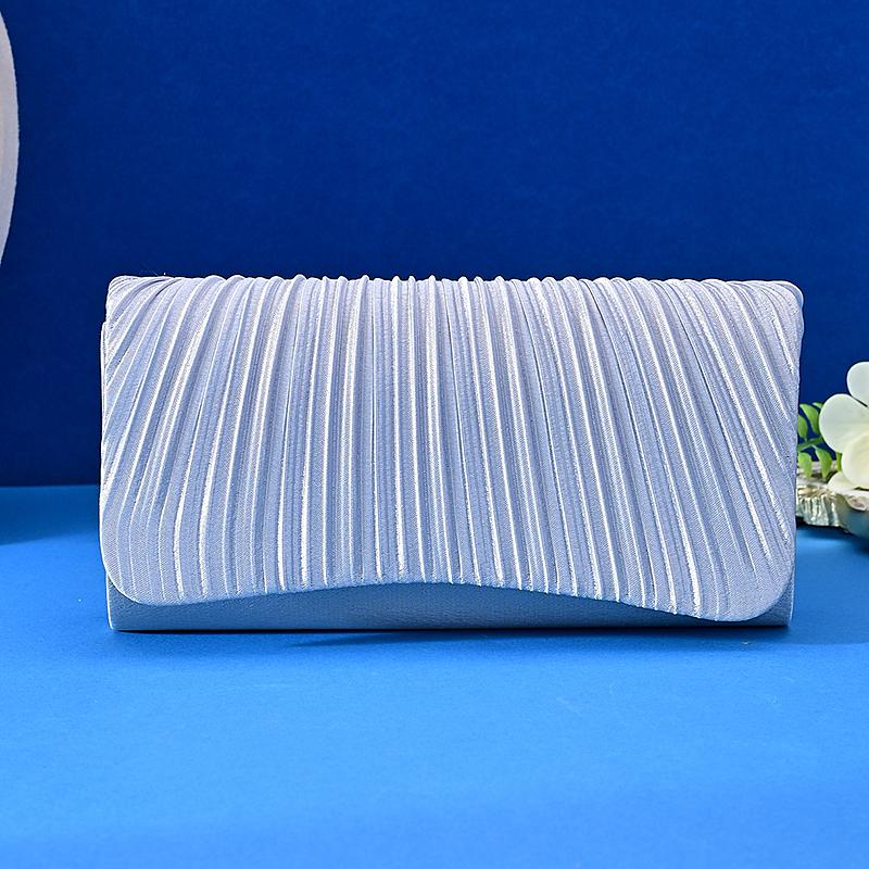 satin dinner bag High-end banquet clutch bag dress Fashion clutch bag Small square bag Metal chain shoulder bag Wedding part
satin dinner bag High-end banquet clutch bag dress Fashion clutch bag Small square bag Metal chain shoulder bag Wedding part