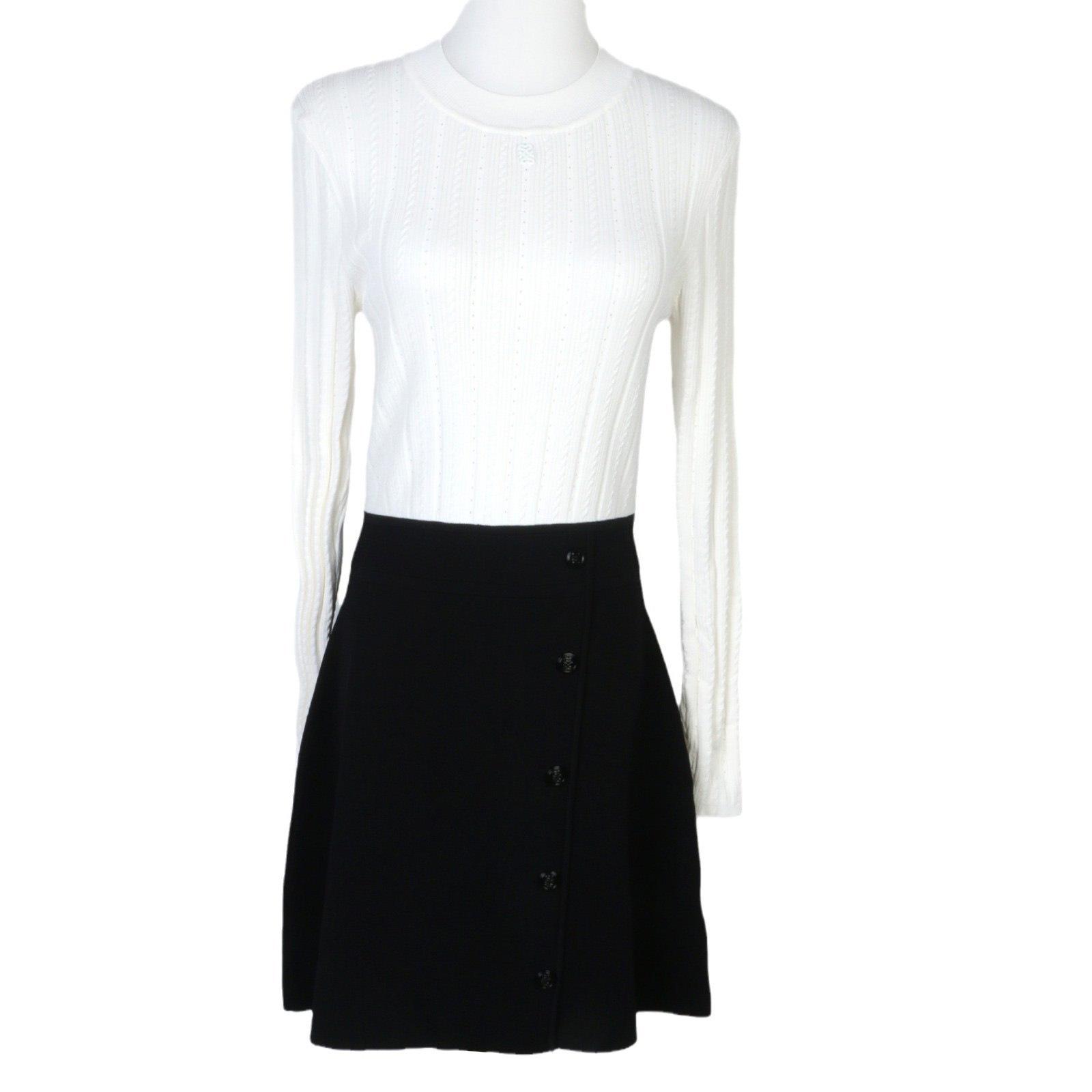 2024 Black & White Autumn/Winter Waist-Slimming Long Sleeve French Dress Size: M
2024 Black & White Autumn/Winter Waist-Slimming Long Sleeve French Dress Size: M