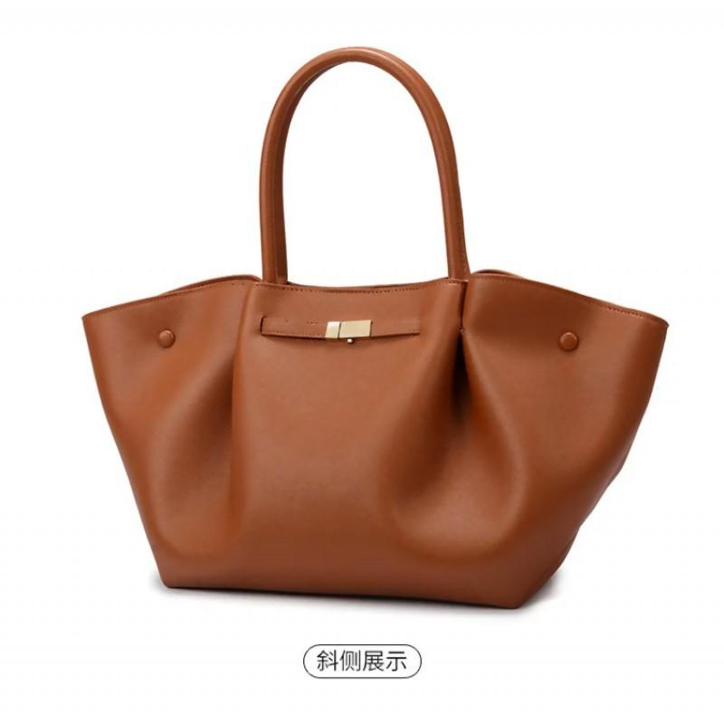 Strictly Select Demellier Matte Suede Wing Bags Dumpling Portable Large-capacity Locking Small 40x15x21
Strictly Select Demellier Matte Suede Wing Bags Dumpling Portable Large-capacity Locking Small 40x15x21