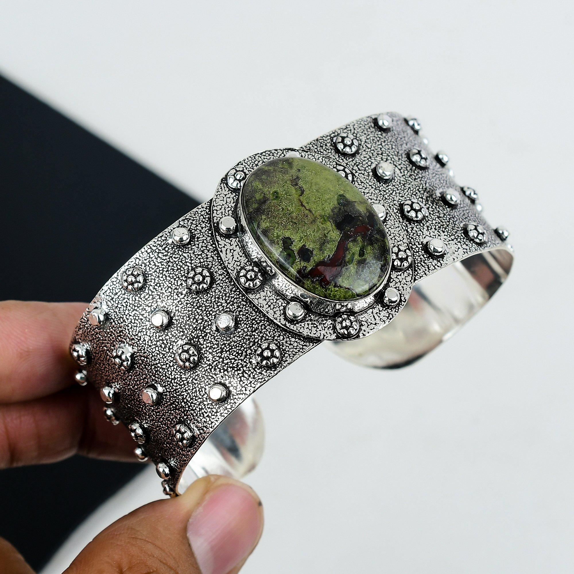 Natural Dragon Blood Jasper Gemstone Handmade 925 Sterling Silver Cuff Bangle, Dragon Blood Jasper Bangle,For Wife, Unisex Bangle, Gifts For Wife 6 зелёный
Natural Dragon Blood Jasper Gemstone Handmade 925 Sterling Silver Cuff Bangle, Dragon Blood Jasper Bangle,For Wife, Unisex Bangle, Gifts For Wife 6 зелёный