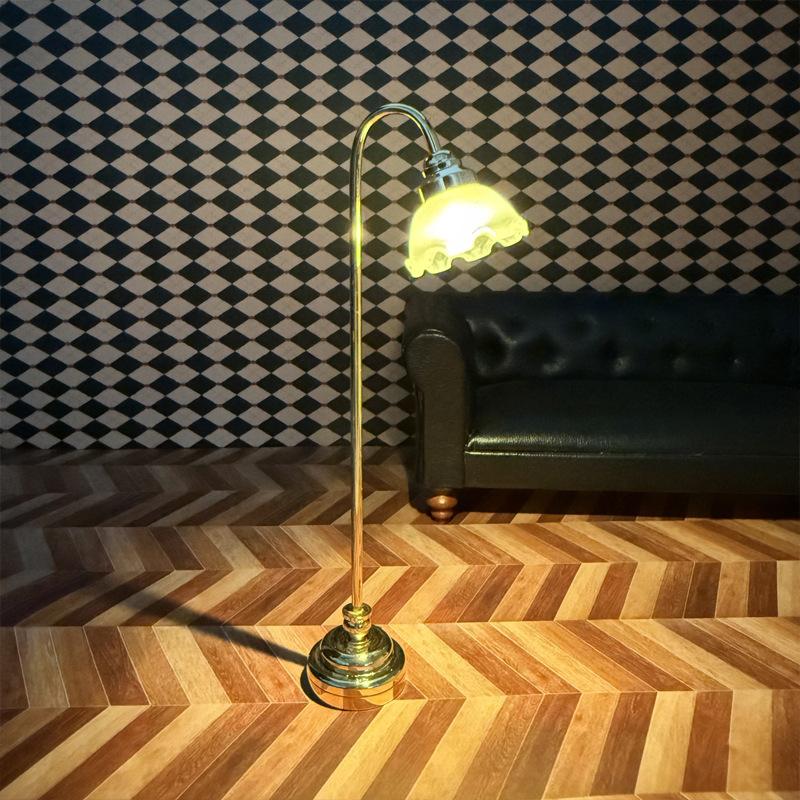 1шт 1: 12 Кукольный домик Мини Золотой Белый Абажур Напольная Лампа Модель Симуляция Миниатюрный Бутон Цветка Напольный Светильник Светодиодная Игрушка-Украшение 1pcs
1шт 1: 12 Кукольный домик Мини Золотой Белый Абажур Напольная Лампа Модель Симуляция Миниатюрный Бутон Цветка Напольный Светильник Светодиодная Игрушка-Украшение 1pcs