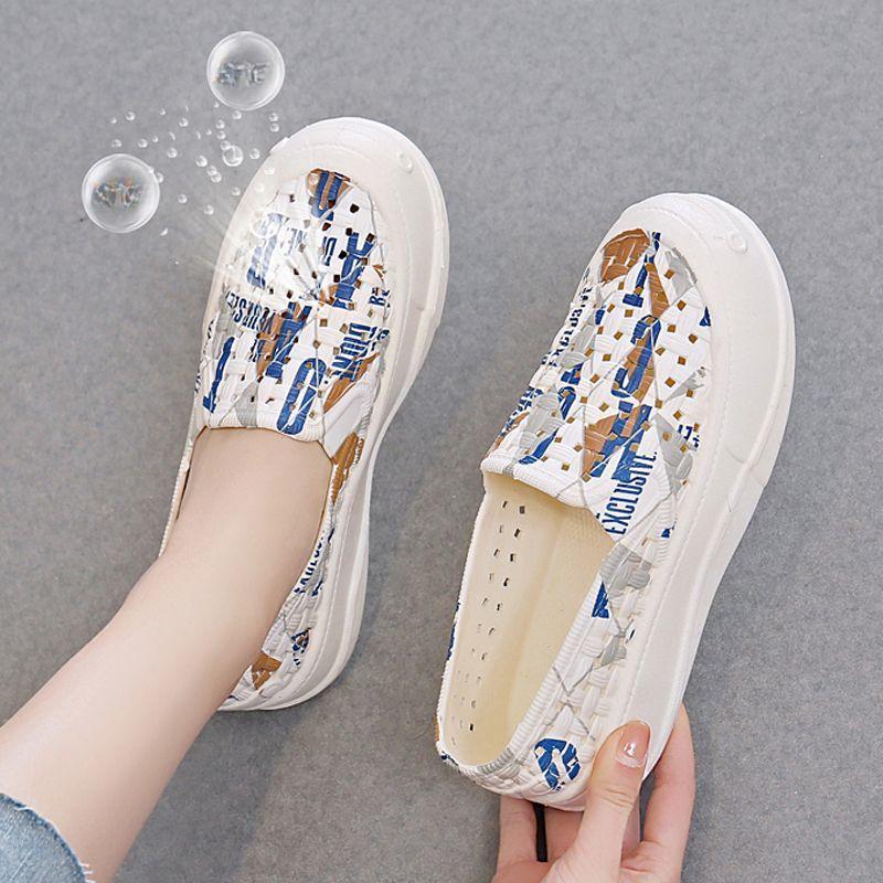 Cute Cartoon Patterns Women Sandals Round Toe Shoes Anti Slip Waterproof Outdoor Thick Soft Flat Shoes 40 жовтий
Cute Cartoon Patterns Women Sandals Round Toe Shoes Anti Slip Waterproof Outdoor Thick Soft Flat Shoes 40 жовтий