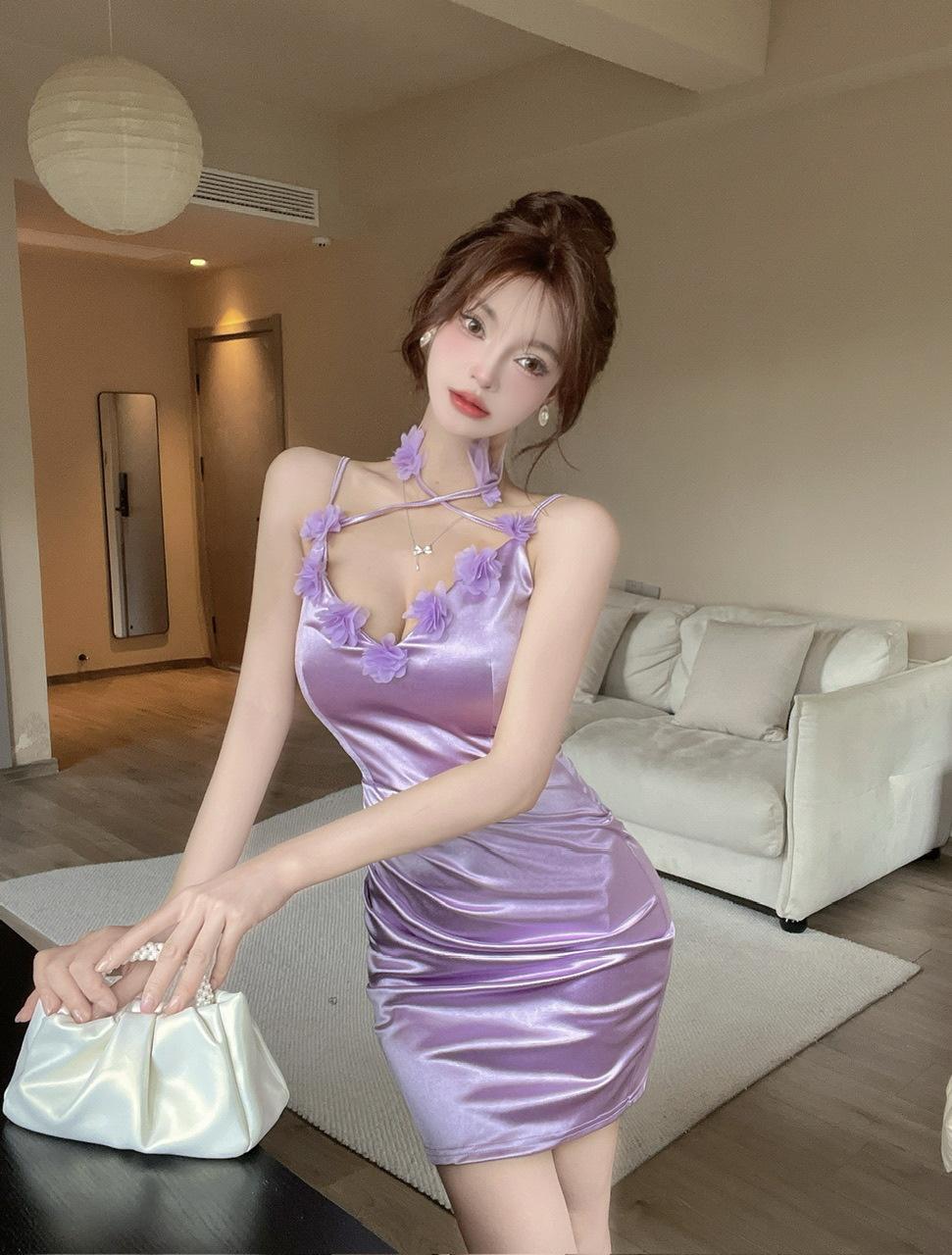 Sexy fashion pure desire style hip skirt temperament socialite satin flower splicing design suspender dress women L
Sexy fashion pure desire style hip skirt temperament socialite satin flower splicing design suspender dress women L