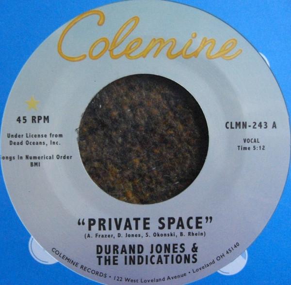 7inch Record DURAND JONES THE INDICATIONS Private SpaceSea Of Love CLMN243 Colemine Record 2024 US SoulFunk
7inch Record DURAND JONES THE INDICATIONS Private SpaceSea Of Love CLMN243 Colemine Record 2024 US SoulFunk