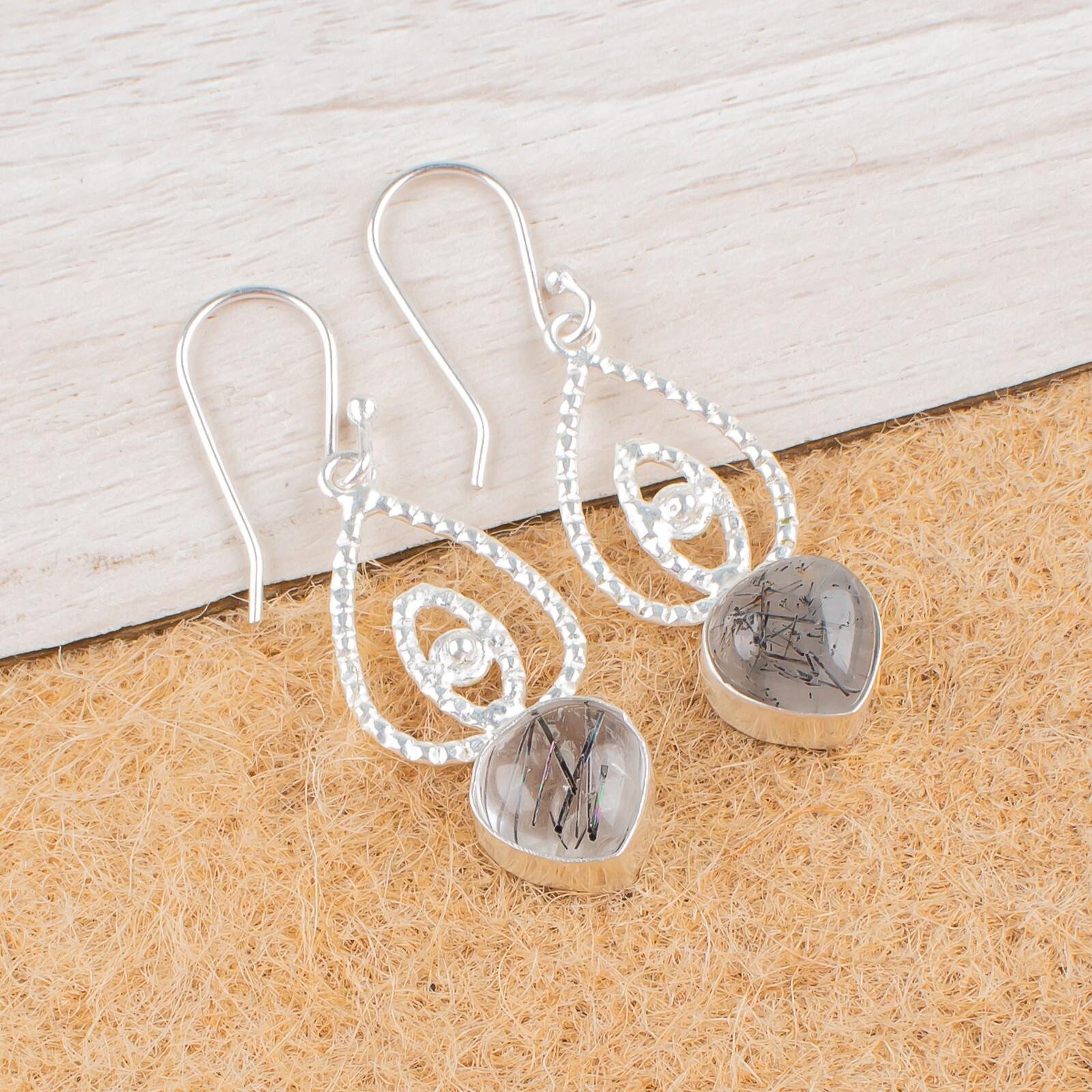 Natural black Rutile Gemstone 925 Sterling Silver Jewelry Dangle Earrings 2.00 EE-32-25
Natural black Rutile Gemstone 925 Sterling Silver Jewelry Dangle Earrings 2.00 EE-32-25