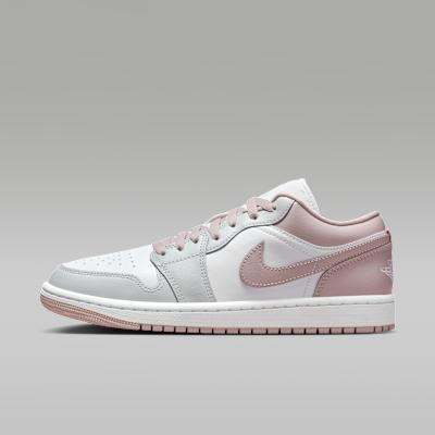 Jordan 1 Low Particle Rose (Женский) 44
Jordan 1 Low Particle Rose (Женский) 44
