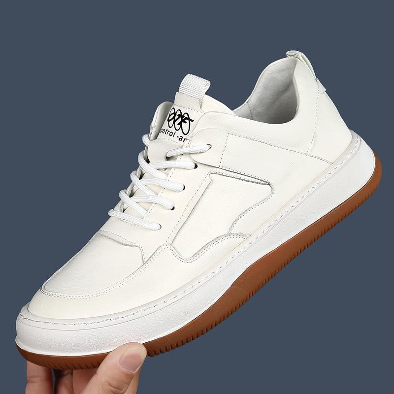 2025 spring new breathable casual leather shoes crooked clown shoes thick baseplate shoes men s European station men s shoes trendy shoes 38
2025 spring new breathable casual leather shoes crooked clown shoes thick baseplate shoes men s European station men s shoes trendy shoes 38