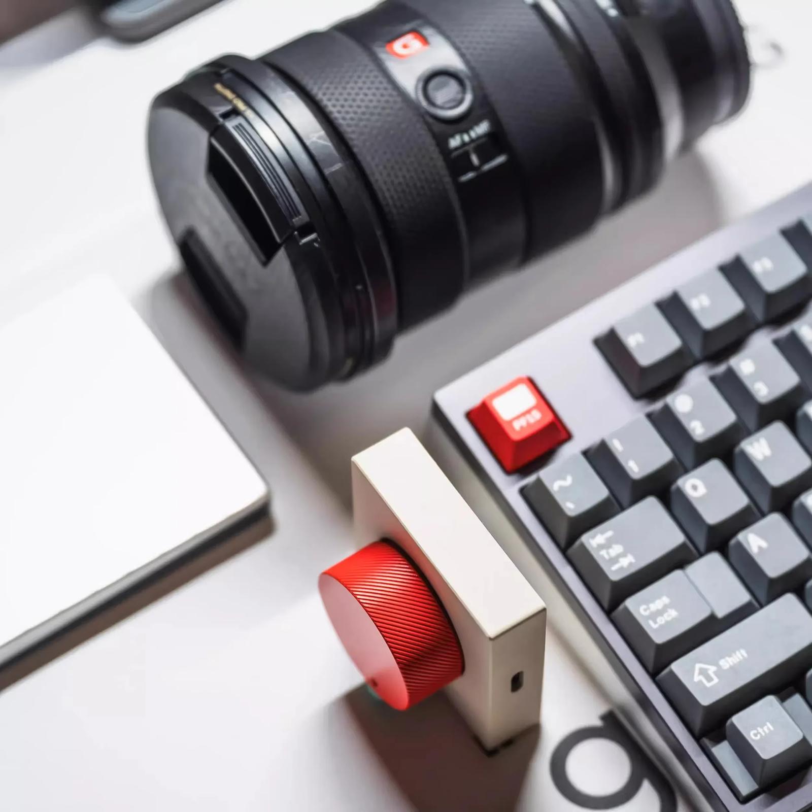 Vk01 Desktop Knob Heavy Duty Metal Sound Adjuster Quick Attach Design Volumes Wireless Switcher For Desktop Keyboards срібний
Vk01 Desktop Knob Heavy Duty Metal Sound Adjuster Quick Attach Design Volumes Wireless Switcher For Desktop Keyboards срібний