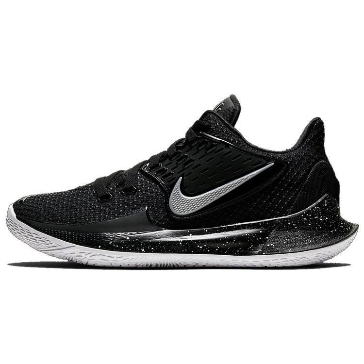новые Nike Kyrie Low 2 Черный Металлик Серебристый 40.5
новые Nike Kyrie Low 2 Черный Металлик Серебристый 40.5