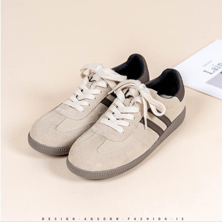 Версия из коровьей кожи~ три полоски натуральная кожа немецкие тренировочные туфли женские ретро цветовая гамма универсальные повседневные спортивные маленькие белые кроссовки Форрест Гамп 40
Версия из коровьей кожи~ три полоски натуральная кожа немецкие тренировочные туфли женские ретро цветовая гамма универсальные повседневные спортивные маленькие белые кроссовки Форрест Гамп 40