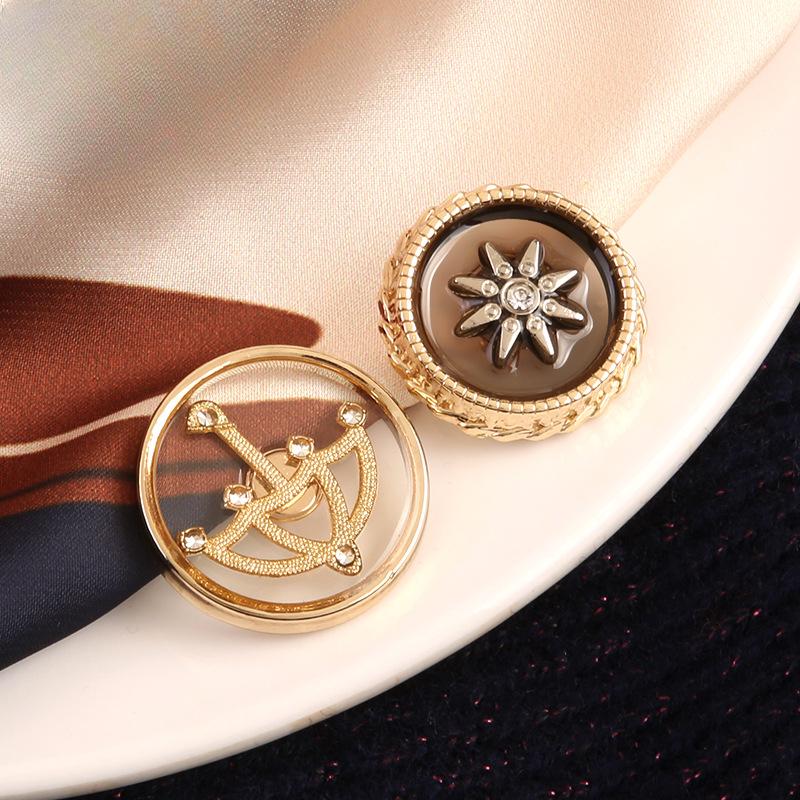 Round Transparent Metal Buttons, Exquisite And Beautiful Button Accessories For Men S And Women S Clothes, Children S Sweaters, Cardigans 1 #* 36L = 23.0 MM * Round
Round Transparent Metal Buttons, Exquisite And Beautiful Button Accessories For Men S And Women S Clothes, Children S Sweaters, Cardigans 1 #* 36L = 23.0 MM * Round