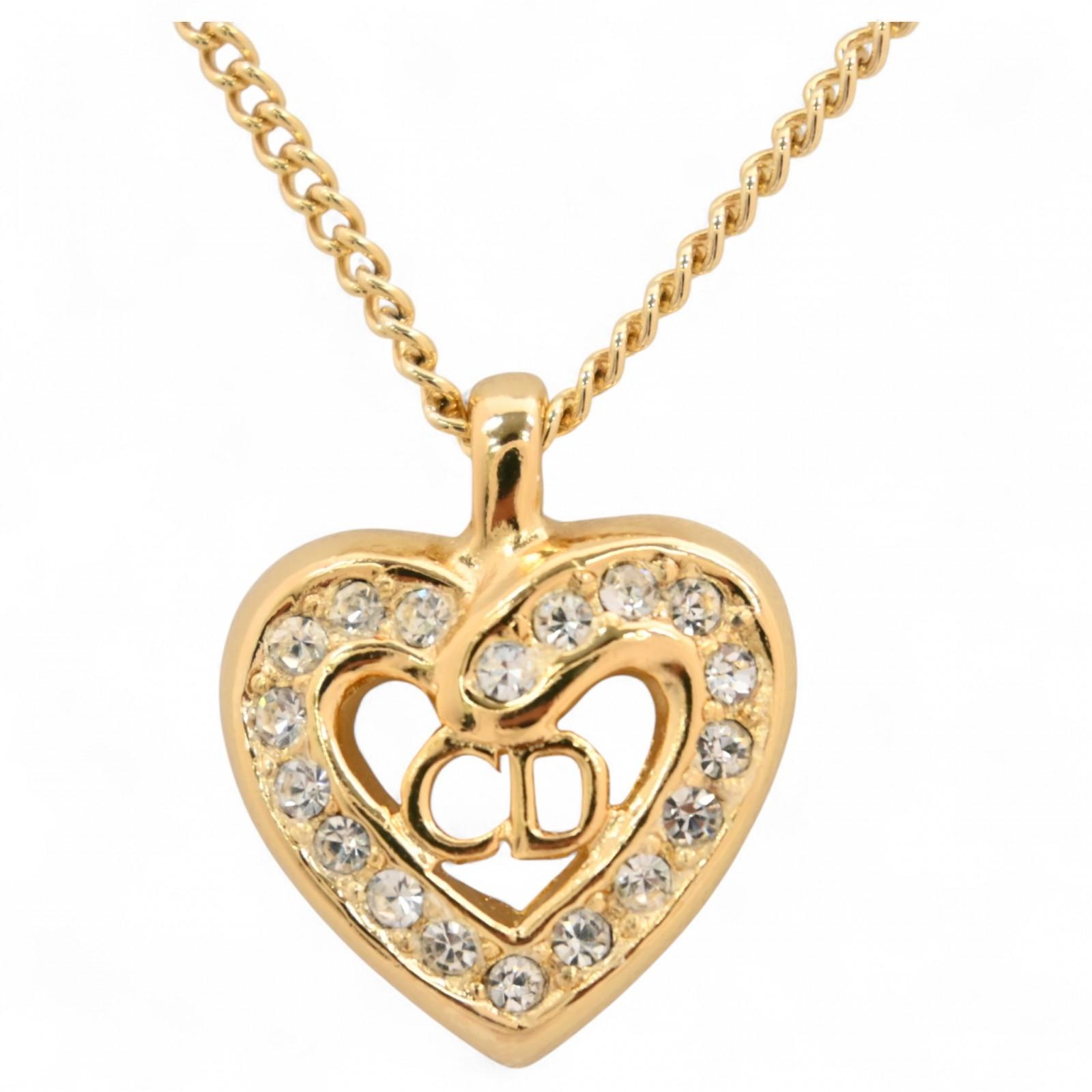 Auth DIOR Necklace CD Logo Heart Motif di6609aa
Auth DIOR Necklace CD Logo Heart Motif di6609aa