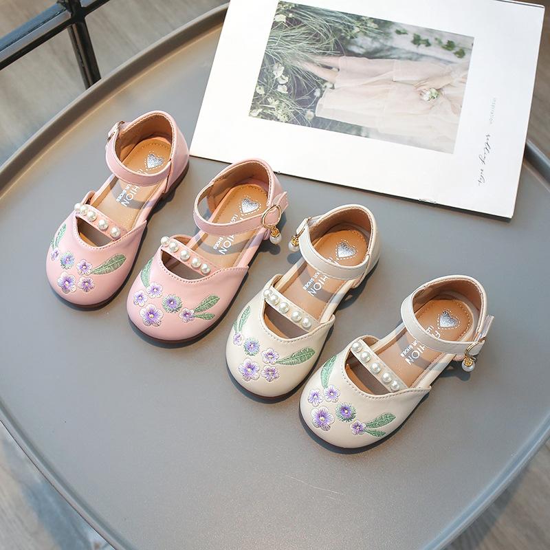 Girls Hanfu shoes 2024 spring and summer new children s princess shoes girls soft-soled bag head sandals small leather shoes national style 23
Girls Hanfu shoes 2024 spring and summer new children s princess shoes girls soft-soled bag head sandals small leather shoes national style 23