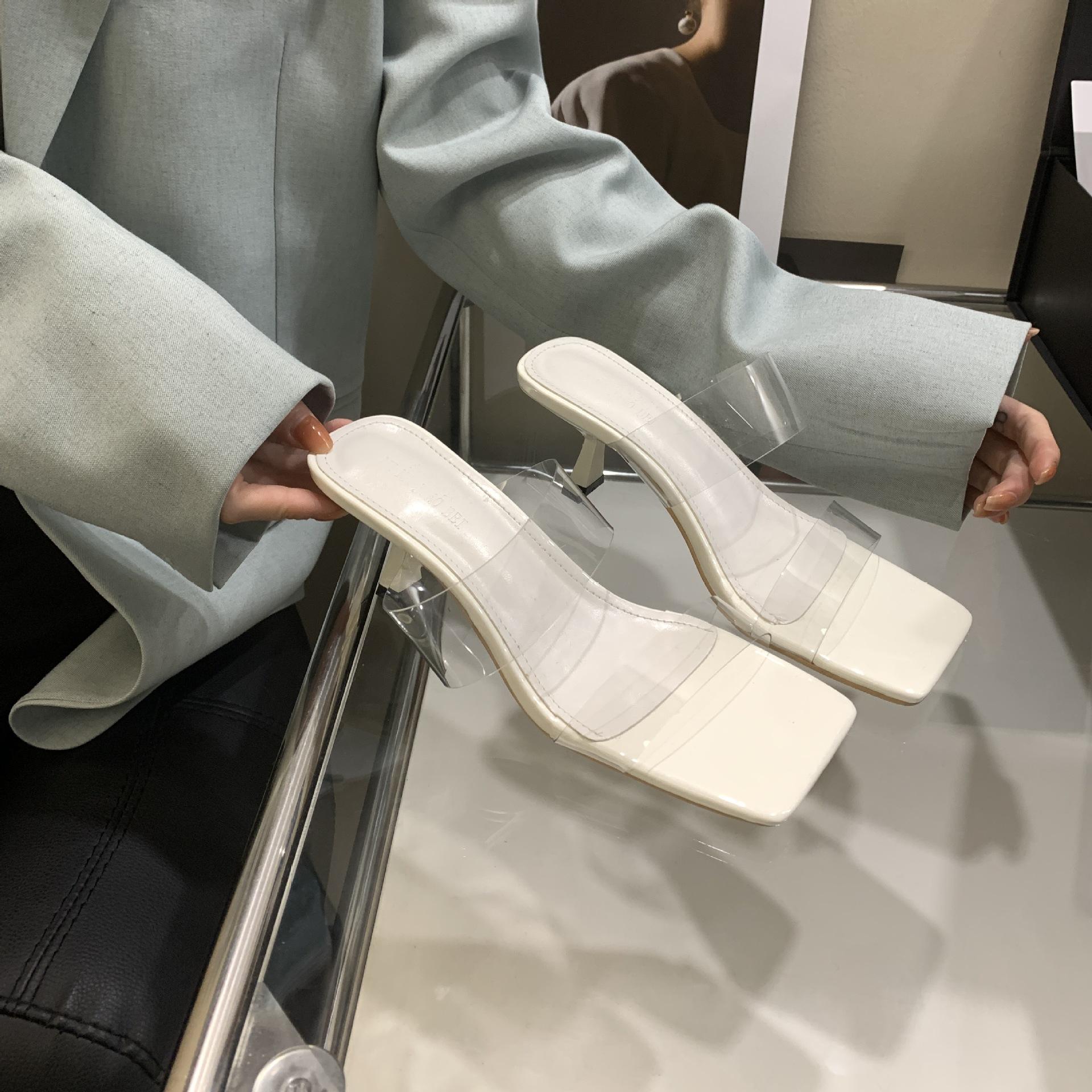 Легкие и стильные прозрачные босоножки на высоком каблуке для женщин, желающих похудеть, лето 2025 года, новые туфли на тонком каблуке средней высоты с квадратным носком 35
Легкие и стильные прозрачные босоножки на высоком каблуке для женщин, желающих похудеть, лето 2025 года, новые туфли на тонком каблуке средней высоты с квадратным носком 35