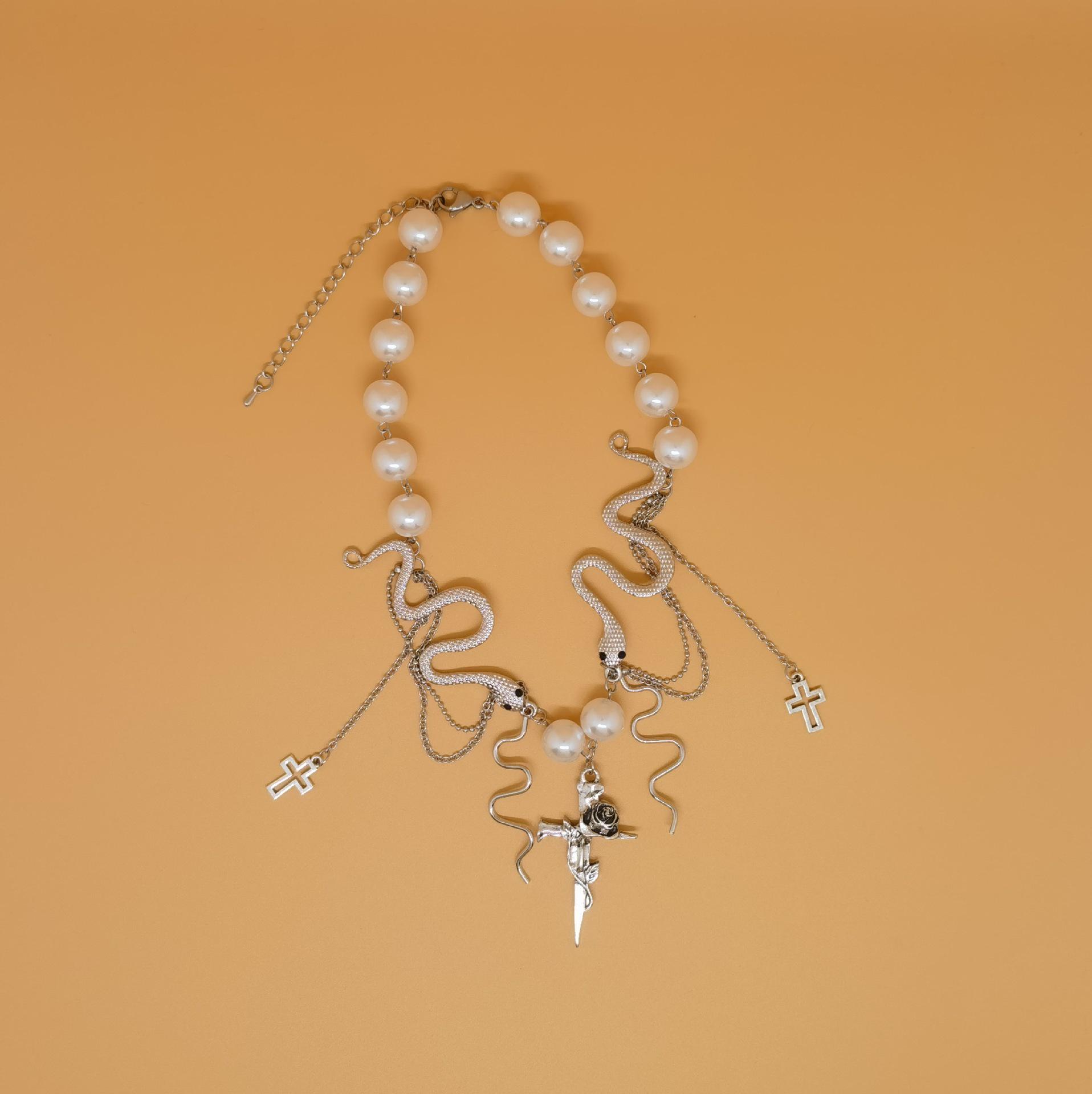 Ожерелье-чокер с кисточками и жемчугом в виде змеи, вышитое крестиком - легкая роскошная сладкая цепочка на ключицу