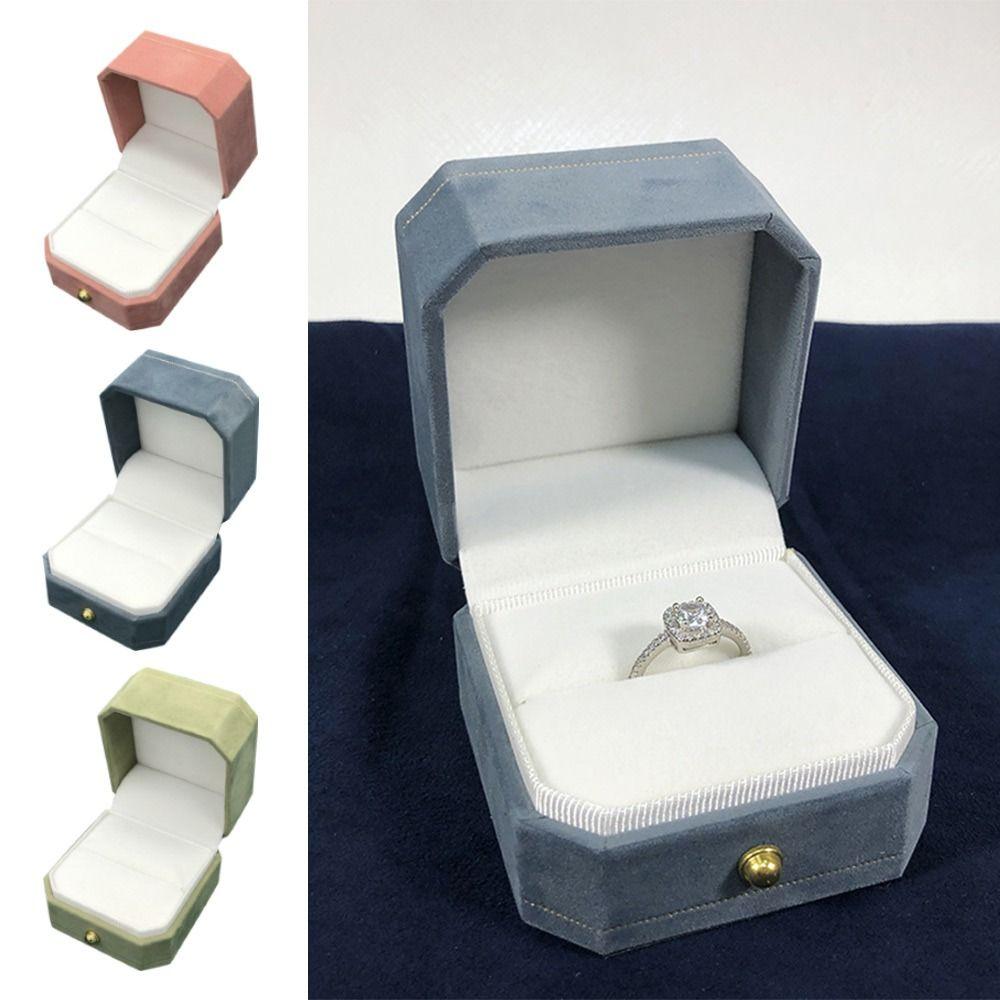Octagonal Wedding Ring Box Velvet Jewelry Packaging Box for Engagement Proposal зелений
Octagonal Wedding Ring Box Velvet Jewelry Packaging Box for Engagement Proposal зелений
