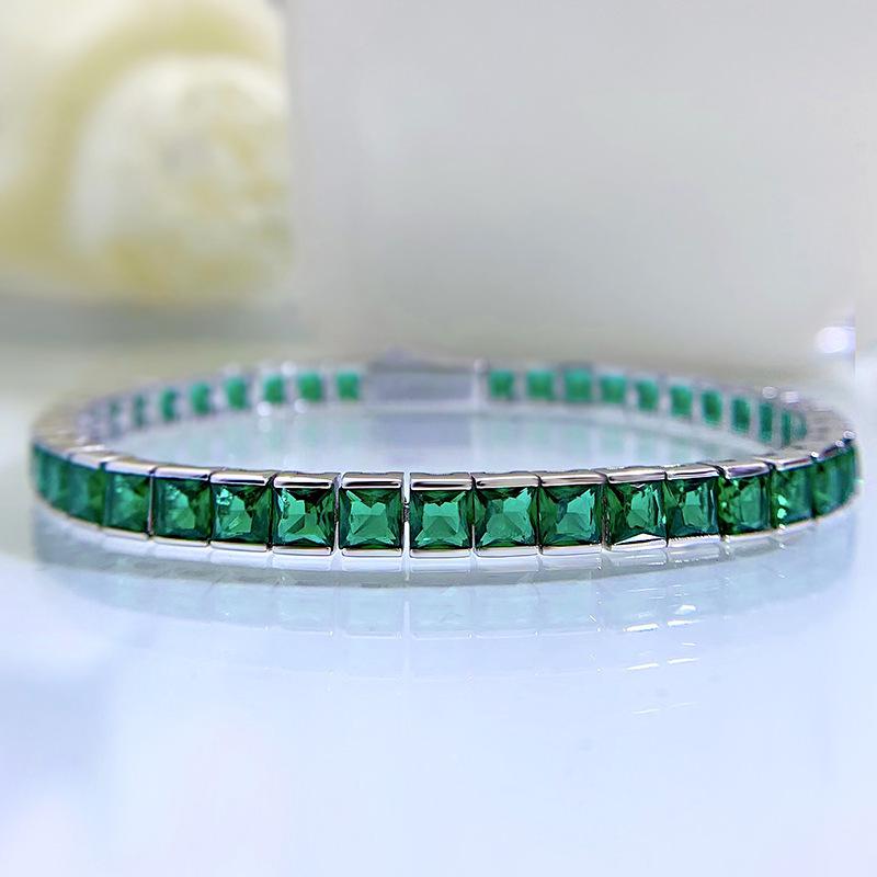 Hui Zhi Yi 2023 S925 Silver Princess Cut Blue Diamond Vintage Bracelet for Women 925 Silver
Hui Zhi Yi 2023 S925 Silver Princess Cut Blue Diamond Vintage Bracelet for Women 925 Silver