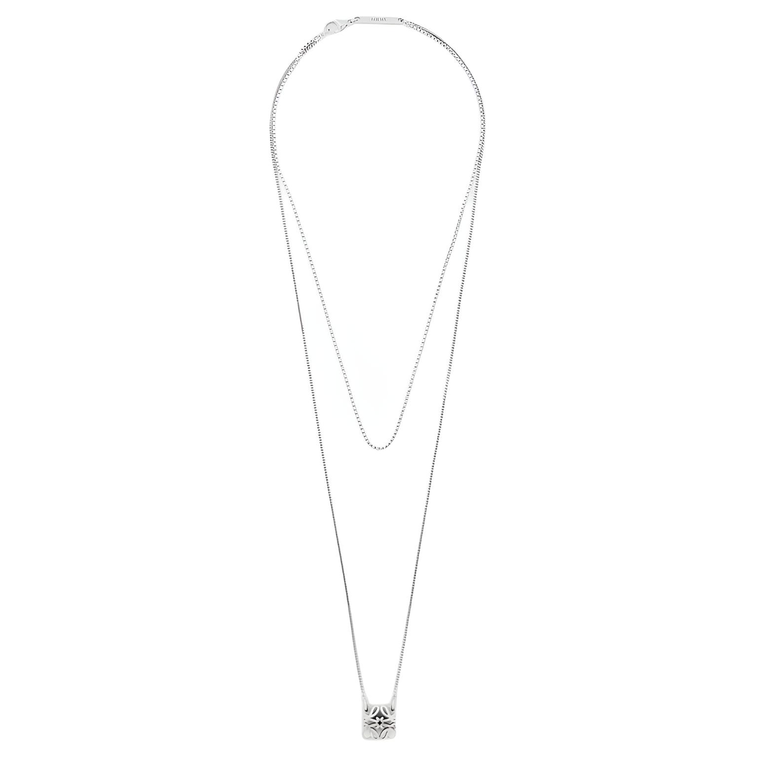 Loewe 26 Early Spring Collection Hook Design Necklace Women necklace Silver J821241X321160 F,Silver
Loewe 26 Early Spring Collection Hook Design Necklace Women necklace Silver J821241X321160 F,Silver