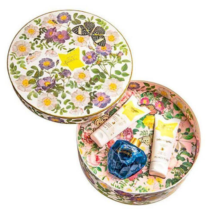 Lolita Lempicka Eau de Perfume Spray 100ml Set 3 Pieces
Lolita Lempicka Eau de Perfume Spray 100ml Set 3 Pieces