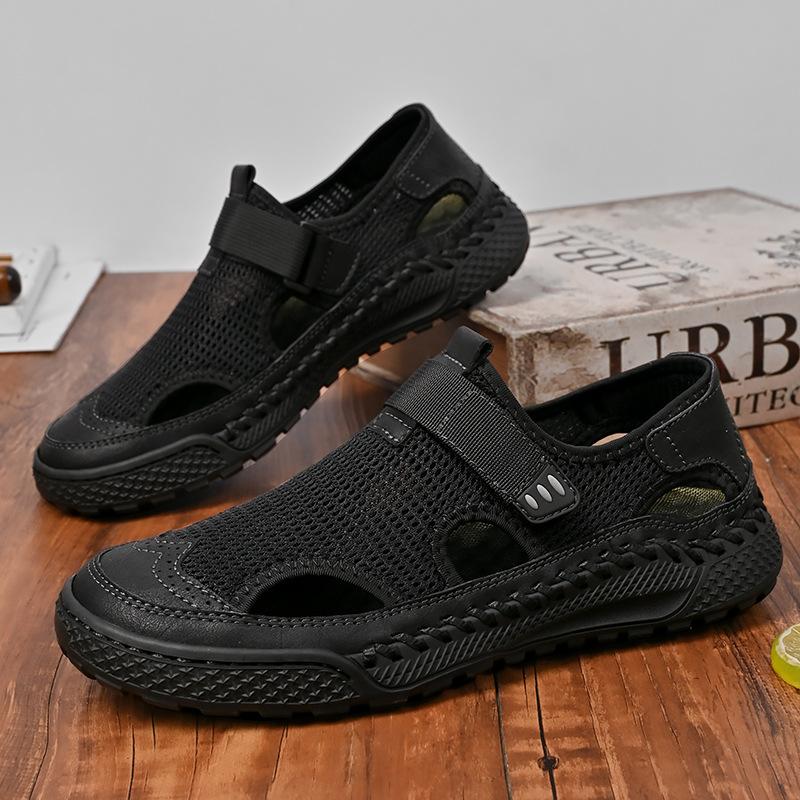 Hot-selling large-size summer new outer wear breathable mesh non-slip bag head men s outdoor sports platform sandals 46 чорний
Hot-selling large-size summer new outer wear breathable mesh non-slip bag head men s outdoor sports platform sandals 46 чорний