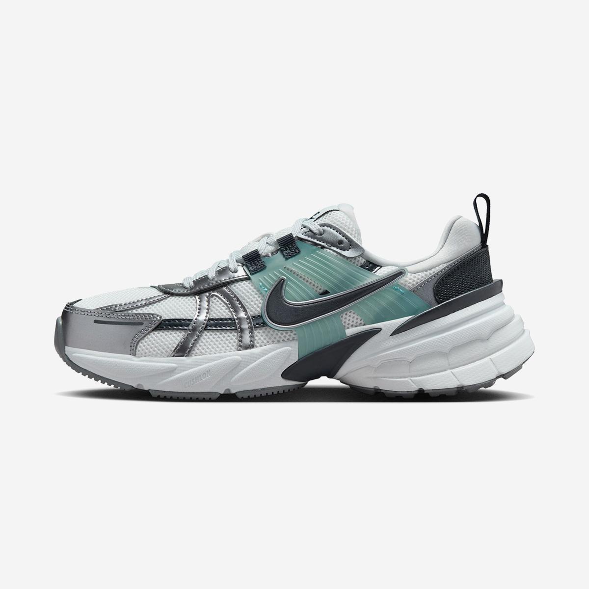 Nike Женские кроссовки Nike V2K Run, HQ3484, 1020109484, популярная корейская обувь 265
Nike Женские кроссовки Nike V2K Run, HQ3484, 1020109484, популярная корейская обувь 265