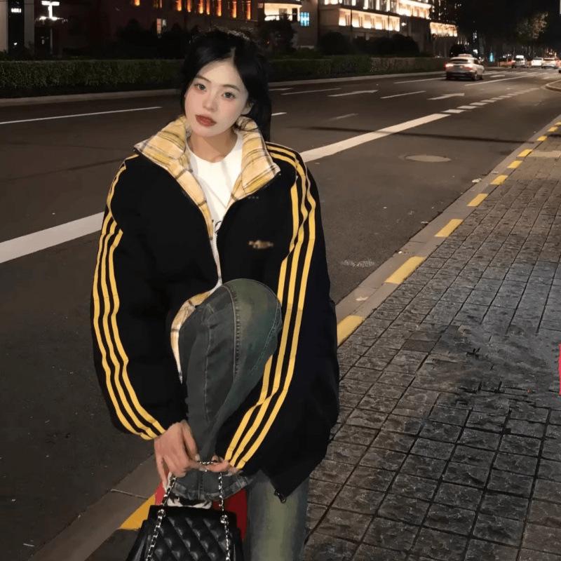 Women s 2024 Winter Striped Stand-up Collar Cotton Jacket - Warm Thick Coat for Couples 2XL (for 135-145 lbs)
Women s 2024 Winter Striped Stand-up Collar Cotton Jacket - Warm Thick Coat for Couples 2XL (for 135-145 lbs)