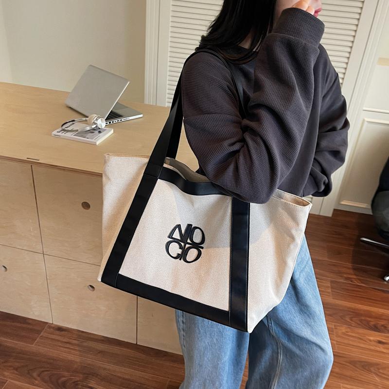 Contrast Color Shoulder Bag Women s Handbag Large Capacity Travel Storage Bag Sports Fitness Bag чорний
Contrast Color Shoulder Bag Women s Handbag Large Capacity Travel Storage Bag Sports Fitness Bag чорний