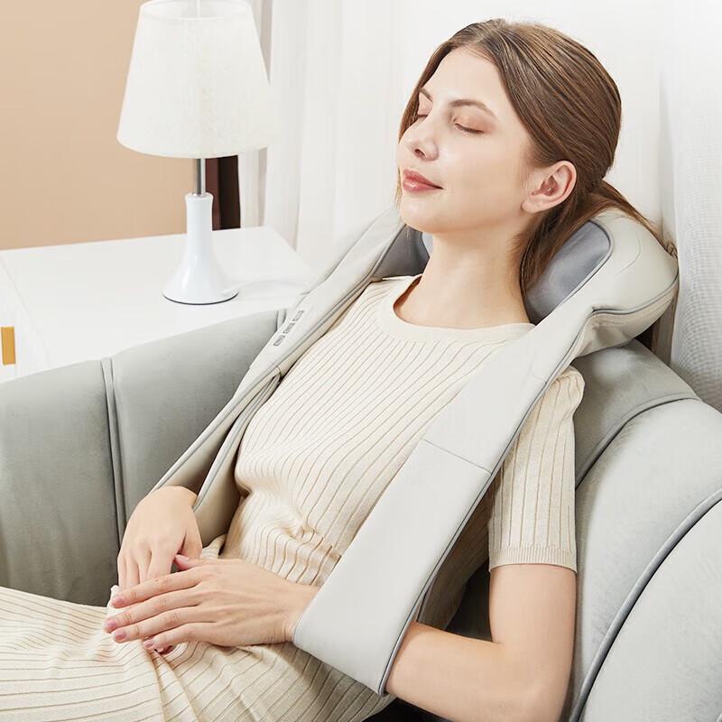 CLORIS Kneading Neck & Shoulder Massage Shawl
CLORIS Kneading Neck & Shoulder Massage Shawl