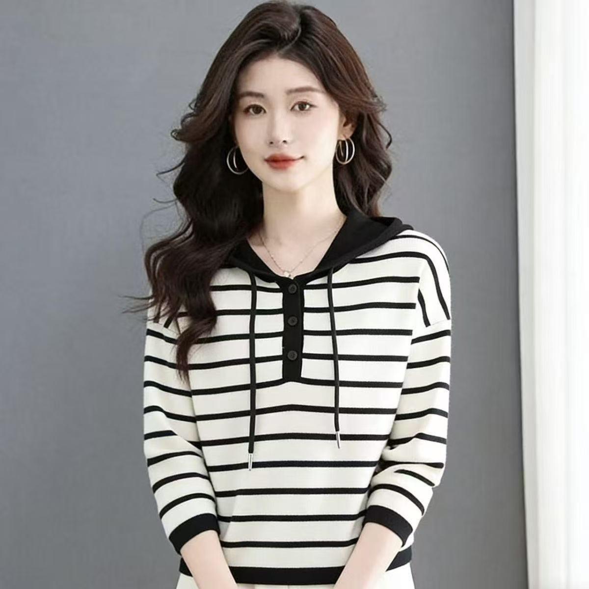 Women s Trendy Striped Hooded Pullover Sweatshirt - Early Spring Fashionable Petite Base Layer Top 2XL (125-140 lbs) белый
Women s Trendy Striped Hooded Pullover Sweatshirt - Early Spring Fashionable Petite Base Layer Top 2XL (125-140 lbs) белый