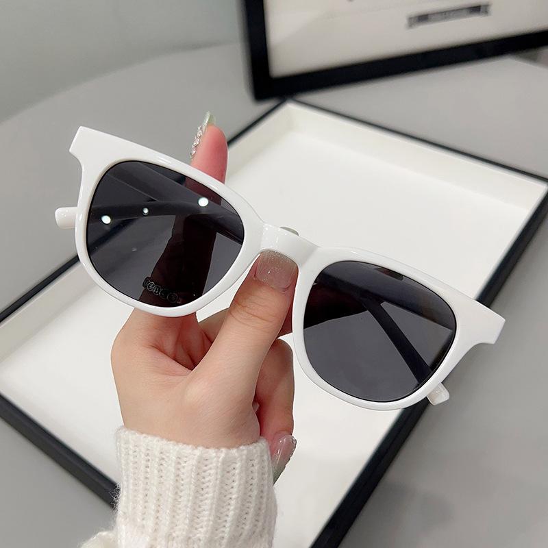 JYL TS Plain Frame Sunglasses Women UV Protection Fashion CY5545 A-9204 Фуксія
JYL TS Plain Frame Sunglasses Women UV Protection Fashion CY5545 A-9204 Фуксія