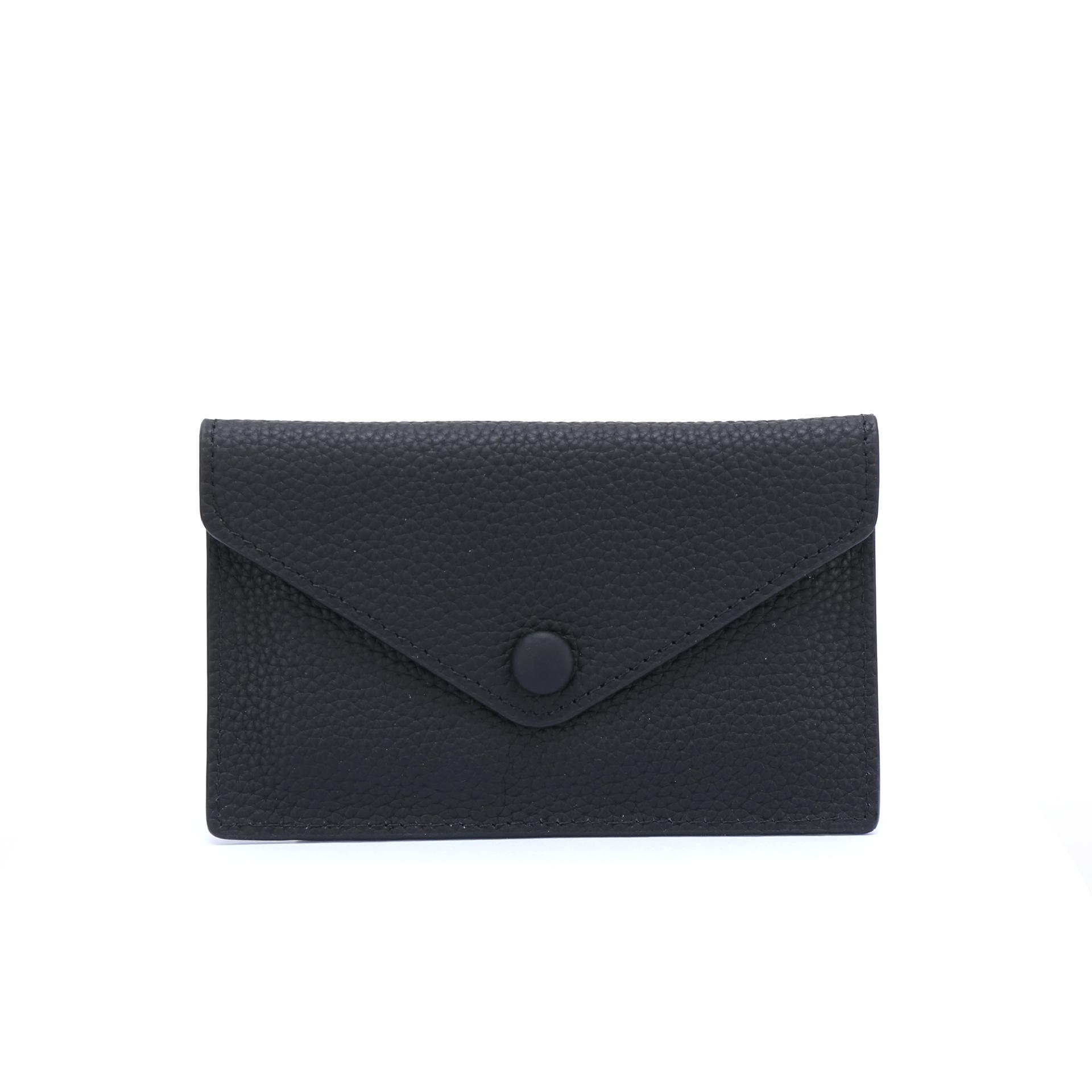 Короткий кошелек нового стиля из коровьей кожи верхнего слоя, кошелек для монет, большая вместимость, несколько отделений для карт, сумка для документов, кожаный конверт, кожаная коробка 13.5x0.5x8.5CM чёрный
Короткий кошелек нового стиля из коровьей кожи верхнего слоя, кошелек для монет, большая вместимость, несколько отделений для карт, сумка для документов, кожаный конверт, кожаная коробка 13.5x0.5x8.5CM чёрный