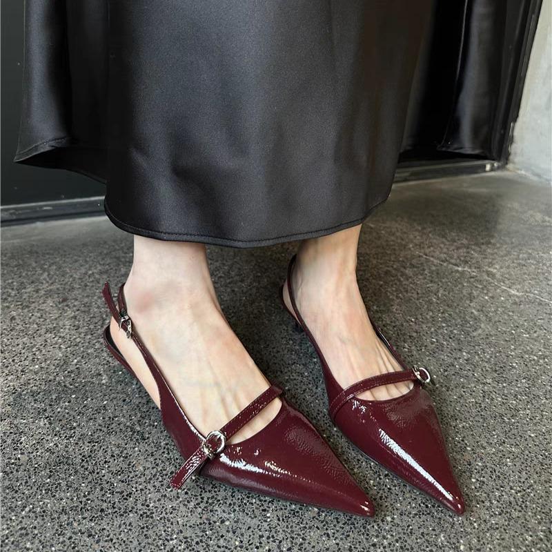 Модные женские новые летние босоножки на шпильке, с острым носком, с неглубоким вырезом, с металлической пряжкой, фиксирующие стопу, противоскользящие, износостойкие, с каблуком 35 серебряный
Модные женские новые летние босоножки на шпильке, с острым носком, с неглубоким вырезом, с металлической пряжкой, фиксирующие стопу, противоскользящие, износостойкие, с каблуком 35 серебряный