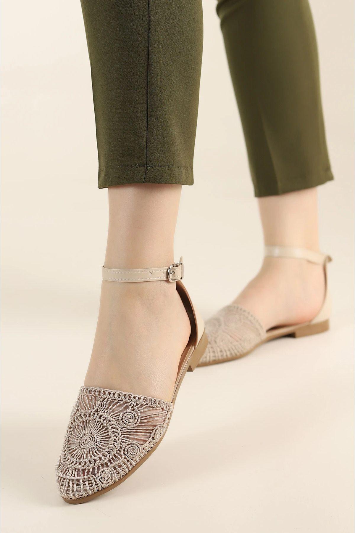 Women s Fashion Faux Leather Flat Heeled Ballerina Shoes Embroidery Embroidered Ankle Strap Flat Sole Ballerina Black White Nude Shoes 36
Women s Fashion Faux Leather Flat Heeled Ballerina Shoes Embroidery Embroidered Ankle Strap Flat Sole Ballerina Black White Nude Shoes 36