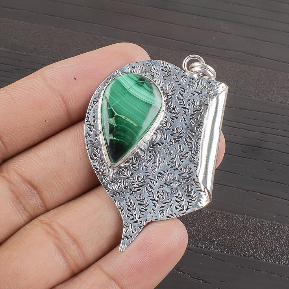 Natural Malachite Gemstone 925 Sterling Silver Jewelry Designer Pendant 2.09 AJP-2426
Natural Malachite Gemstone 925 Sterling Silver Jewelry Designer Pendant 2.09 AJP-2426