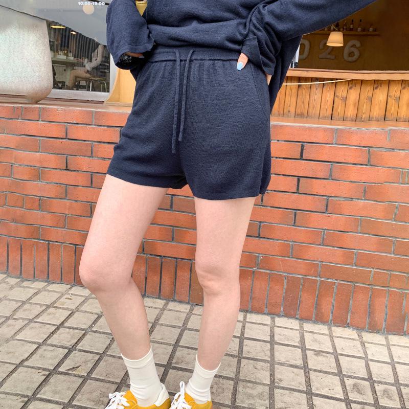 Women s Loose Long-Sleeve Polo & Casual Shorts Set - Early Spring 2026 Arrival Medium
Women s Loose Long-Sleeve Polo & Casual Shorts Set - Early Spring 2026 Arrival Medium
