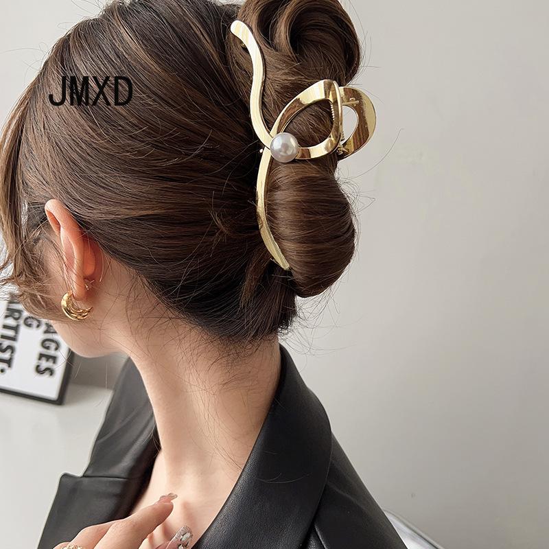 Advanced Metal Pearl Grab Clip Wave Hair Grab Pan Hair Shark Clip Headwear Hairpin Back Spoon
Advanced Metal Pearl Grab Clip Wave Hair Grab Pan Hair Shark Clip Headwear Hairpin Back Spoon