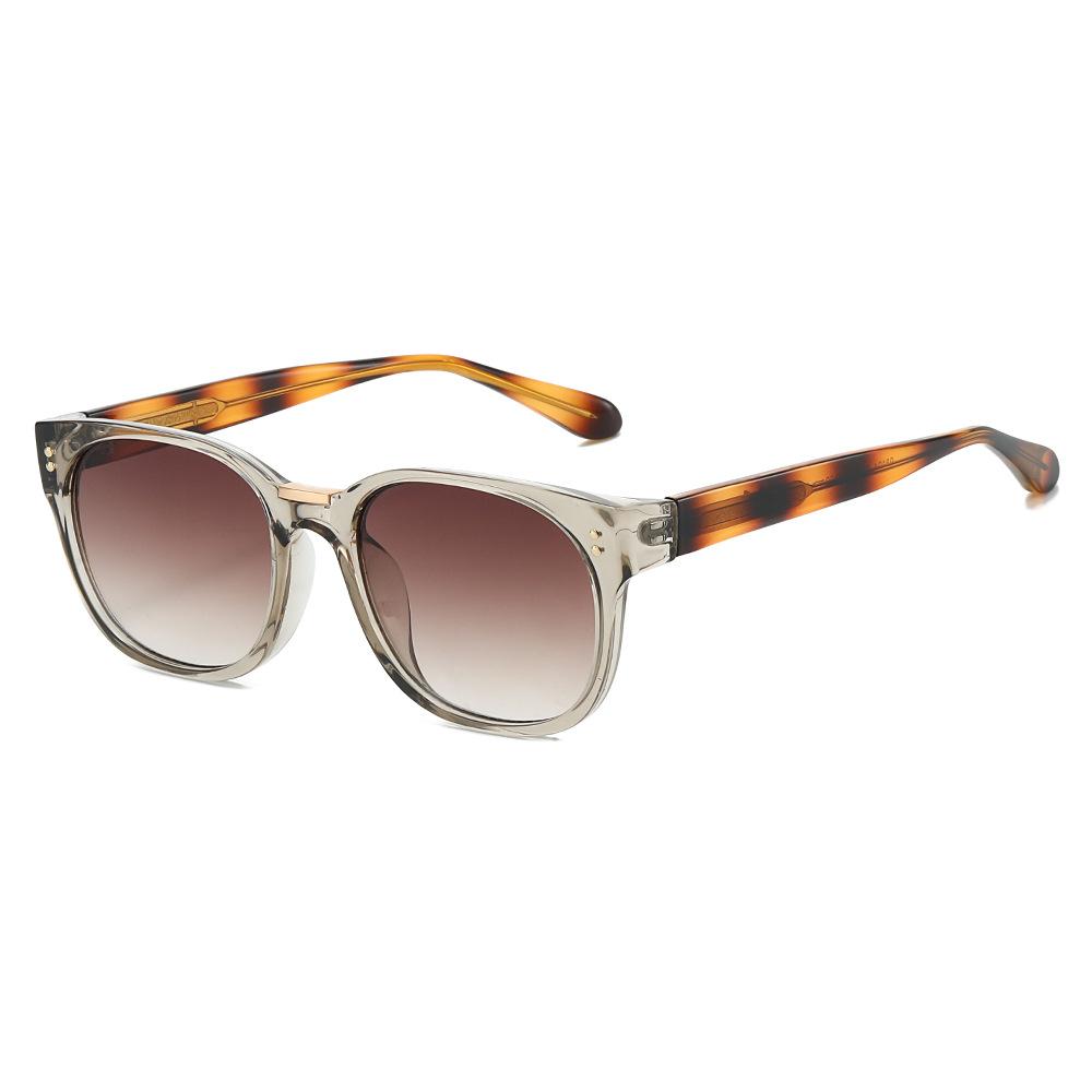 2026 New Frosted Clear Frame Sunglasses for Women Men, Retro Round Cat Eye Sun Glasses with Blue Gradient Lenses Gold Bridge
2026 New Frosted Clear Frame Sunglasses for Women Men, Retro Round Cat Eye Sun Glasses with Blue Gradient Lenses Gold Bridge