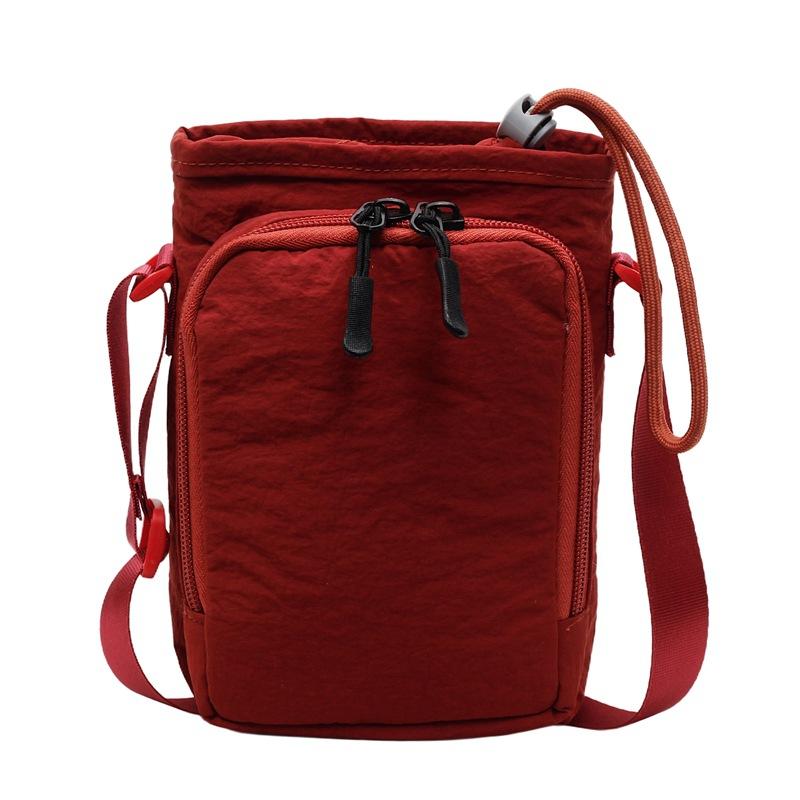 Korean version of casual versatile small square bag 2025 spring new fashion niche shoulder bag women s messenger sports bag червоний
Korean version of casual versatile small square bag 2025 spring new fashion niche shoulder bag women s messenger sports bag червоний