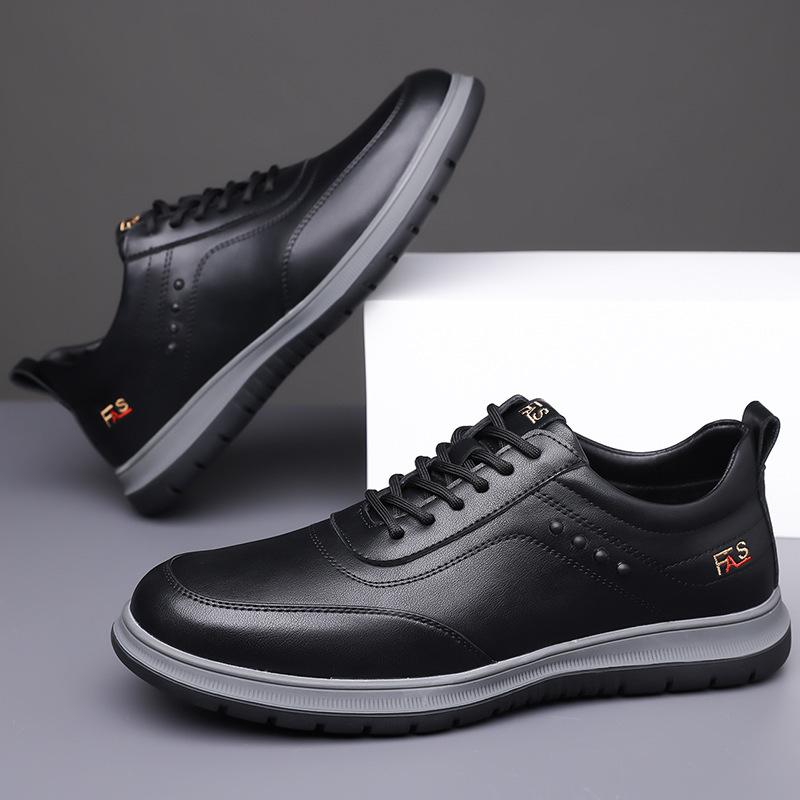 Men s shoes leather sports fashion deodorant non-slip new men s casual shoes non-slip shock absorption high-end versatile white shoes 44 чорний
Men s shoes leather sports fashion deodorant non-slip new men s casual shoes non-slip shock absorption high-end versatile white shoes 44 чорний