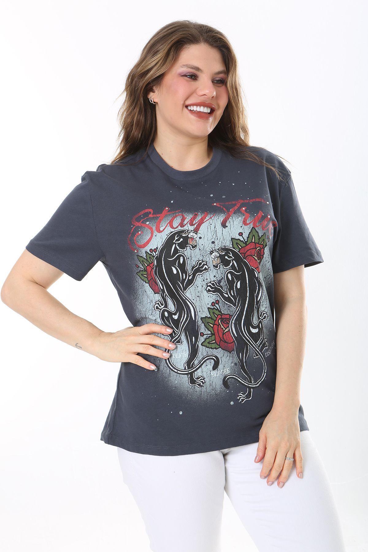 Women s Big Size Blouse Large Size Smoked Cotton Fabric Short Sleeve Print and Stone Detailed Blouse L/XL
Women s Big Size Blouse Large Size Smoked Cotton Fabric Short Sleeve Print and Stone Detailed Blouse L/XL
