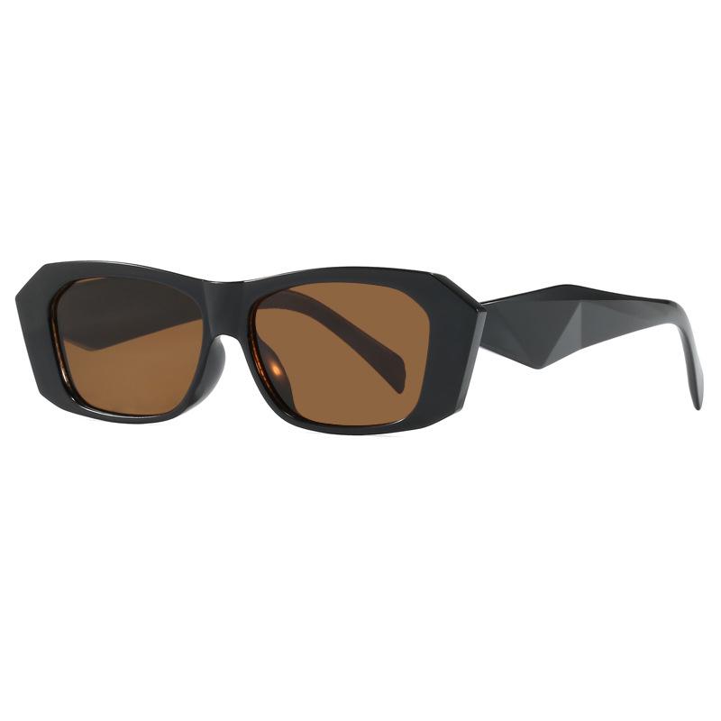 2026 High-End Irregular Trend Street Style Sunglasses
2026 High-End Irregular Trend Street Style Sunglasses