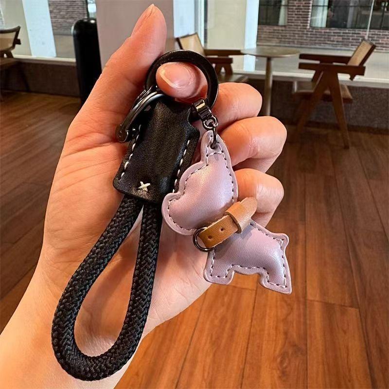 Handmade French Bulldog Keychain, Cute Dog Car Key Holder, Creative Couple Gift, Premium Bag Charm Accessory
Handmade French Bulldog Keychain, Cute Dog Car Key Holder, Creative Couple Gift, Premium Bag Charm Accessory