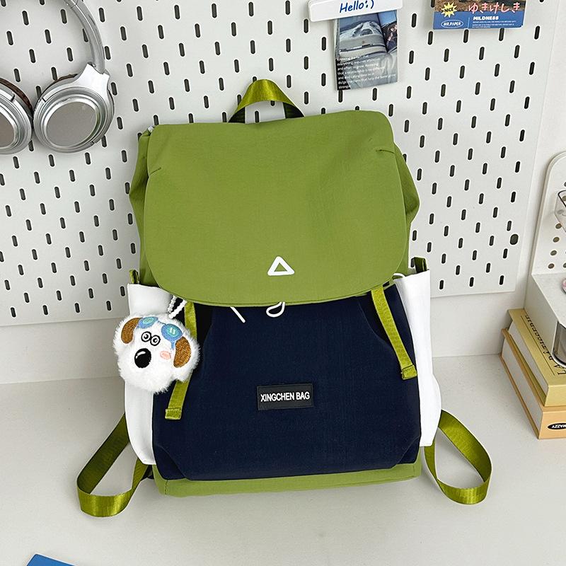 Lightweight backpack contrasting color large-capacity schoolbag female new middle and high school students leisure outdoor travel commuter backpack single bag (without pendant)
Lightweight backpack contrasting color large-capacity schoolbag female new middle and high school students leisure outdoor travel commuter backpack single bag (without pendant)