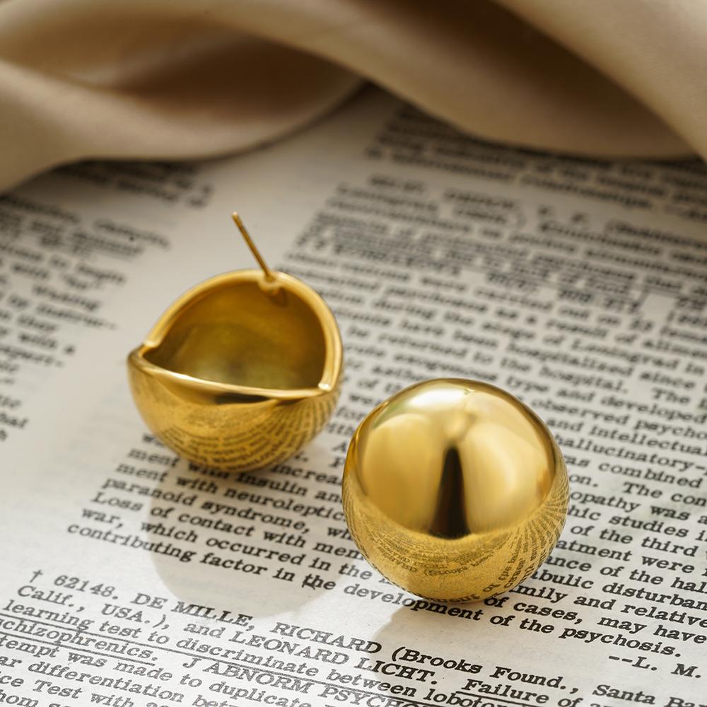 Stainless Steel Round Ball Stud Earrings for Women 18k Gold Plated Smooth Geometric Earring Hoops Punk Zircon Party Gifts
Stainless Steel Round Ball Stud Earrings for Women 18k Gold Plated Smooth Geometric Earring Hoops Punk Zircon Party Gifts