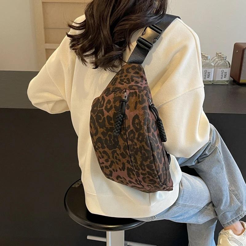 Fashi Leopard Print Waist Bag Street Trend Fanny Pack Woman Chest Pack Canvas Belt Bag Female Designer Shoulder Crossbody Bags
Fashi Leopard Print Waist Bag Street Trend Fanny Pack Woman Chest Pack Canvas Belt Bag Female Designer Shoulder Crossbody Bags